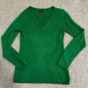 New York & Company V Neck Sweater